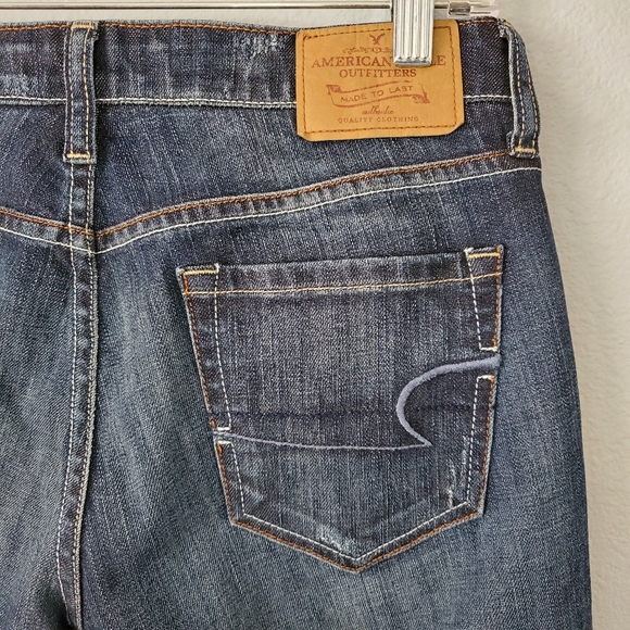 American Eagle Hipster lightly distressed Jeans 4 - Picture 5 of 7